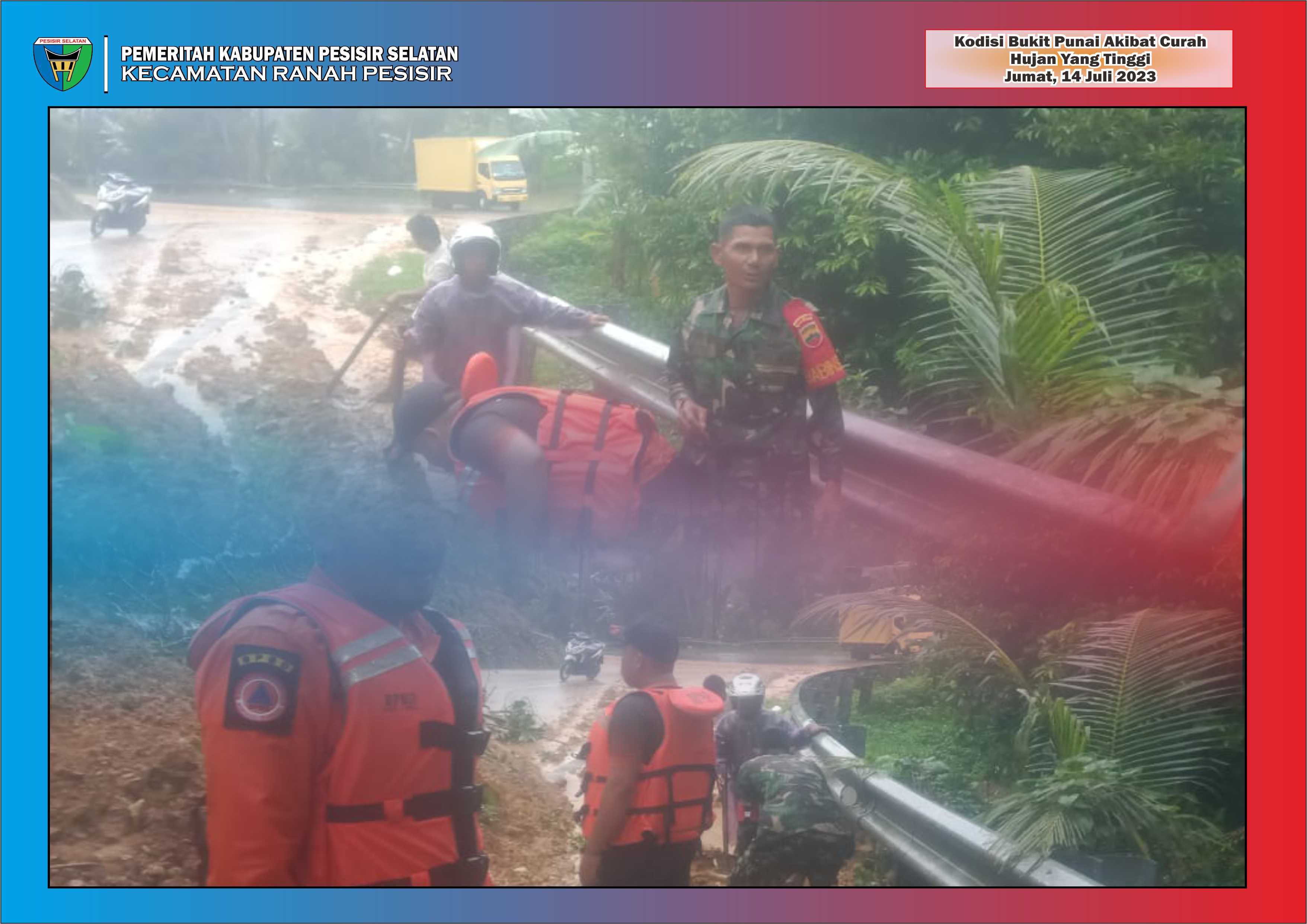 Akibat Curah Hujan Cukup Deras jalan Bukit Punai tertutup longsor