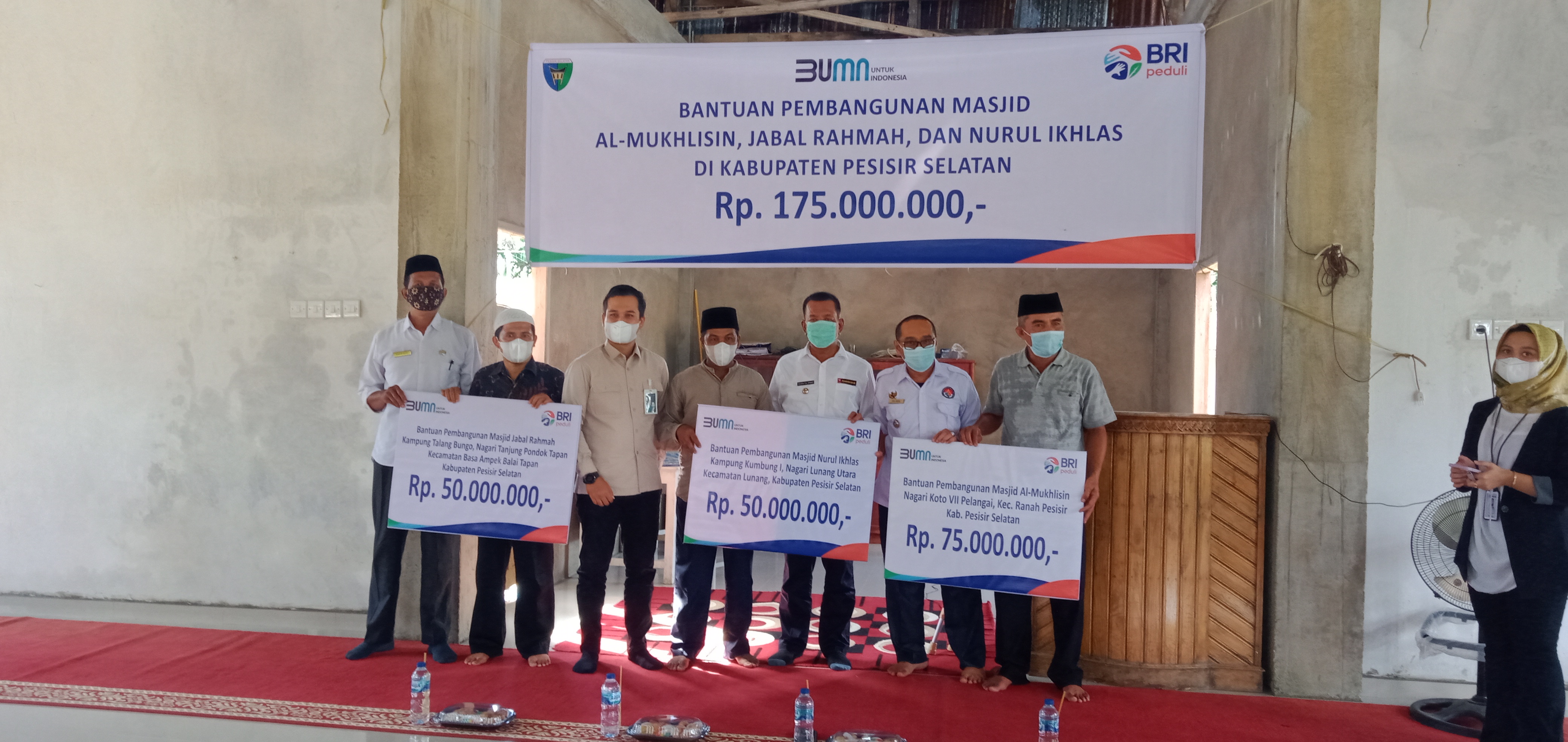 Bupati kunjungi masjid Al-Mukhlisin Kecamatan Ranah Pesisir