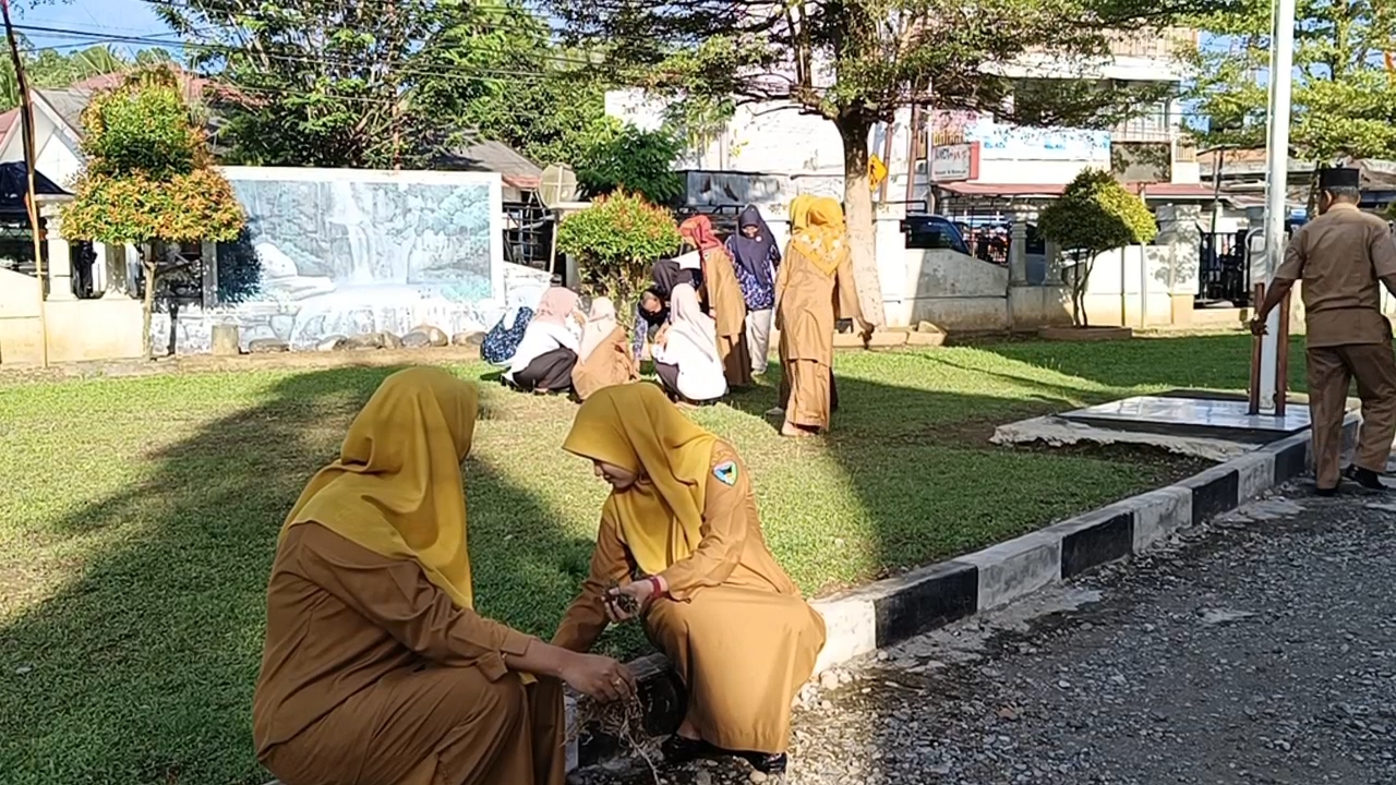 Gerakan Indonesia ASRI (Aman, Sehat, Resik, dan Indah) 